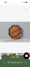 Load image into Gallery viewer, Scalloped Bread Board
